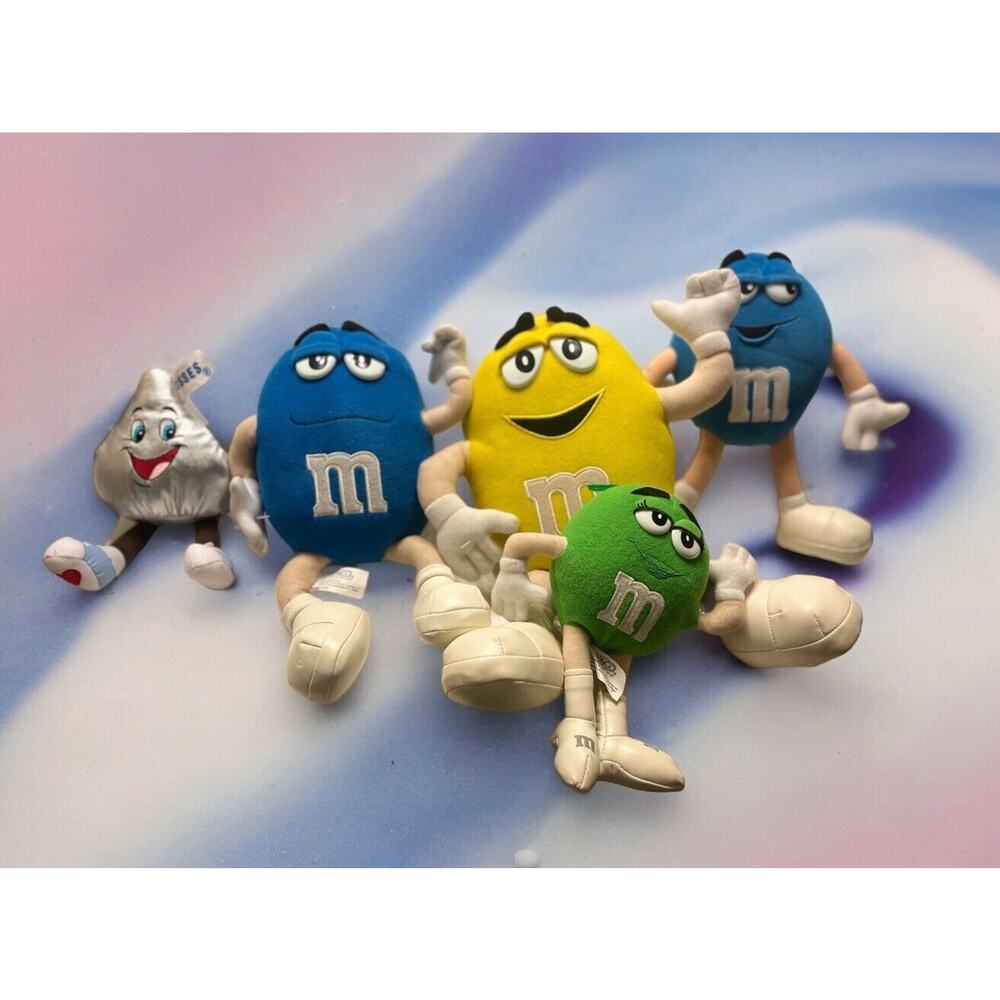 M & M‎ Plushes Lot Of 5 M&M Character Green Yellow Blue Peanut & Hersheys Kiss